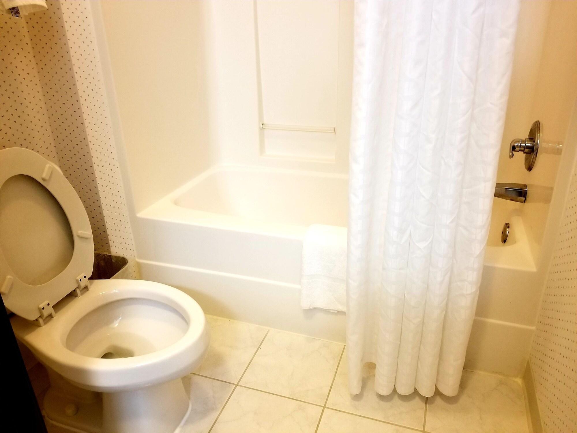 Rodeway Inn Urbana Champaign University Area Экстерьер фото