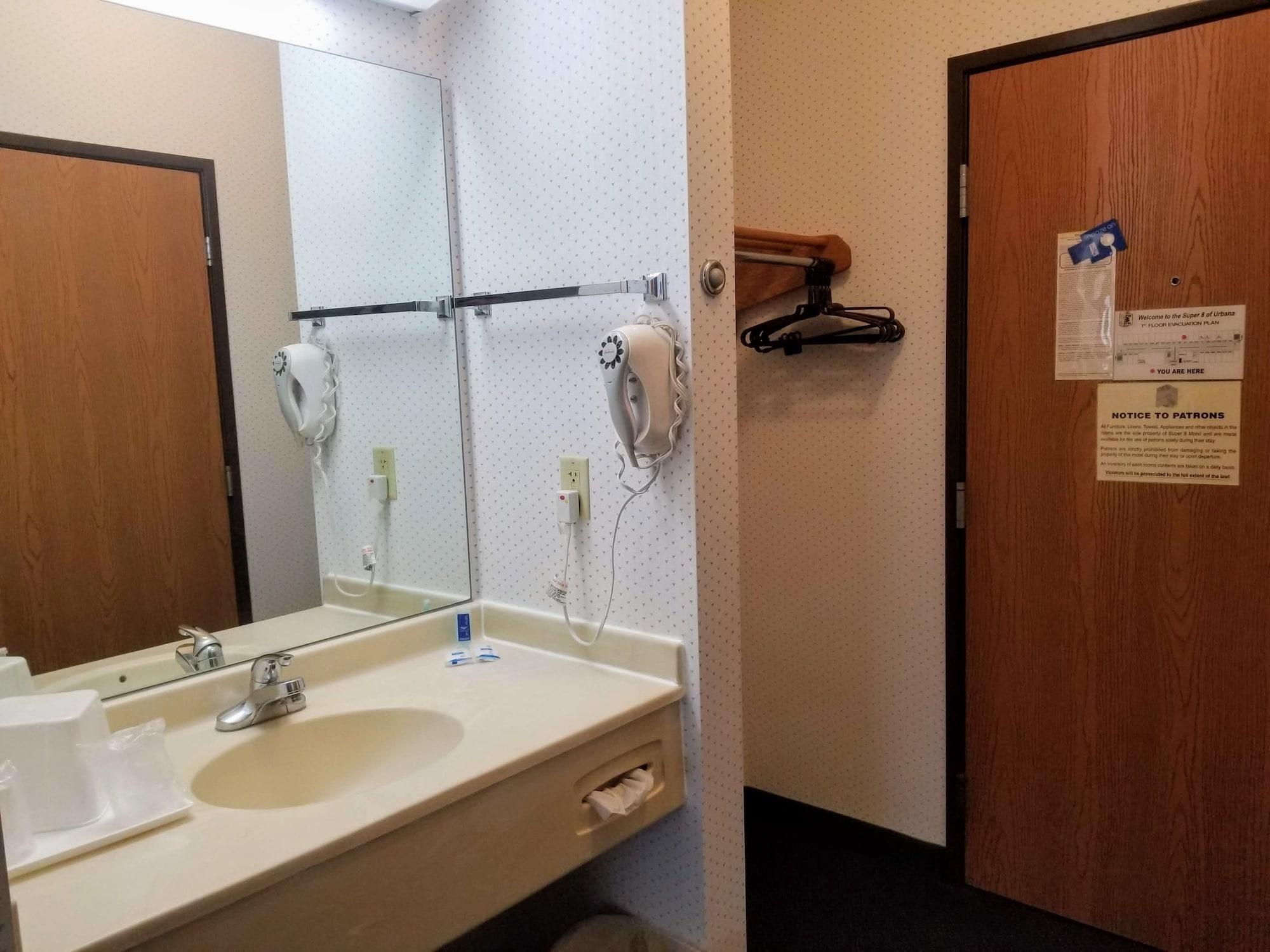 Rodeway Inn Urbana Champaign University Area Экстерьер фото